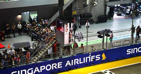 Volledige uitslag GP Singapore .